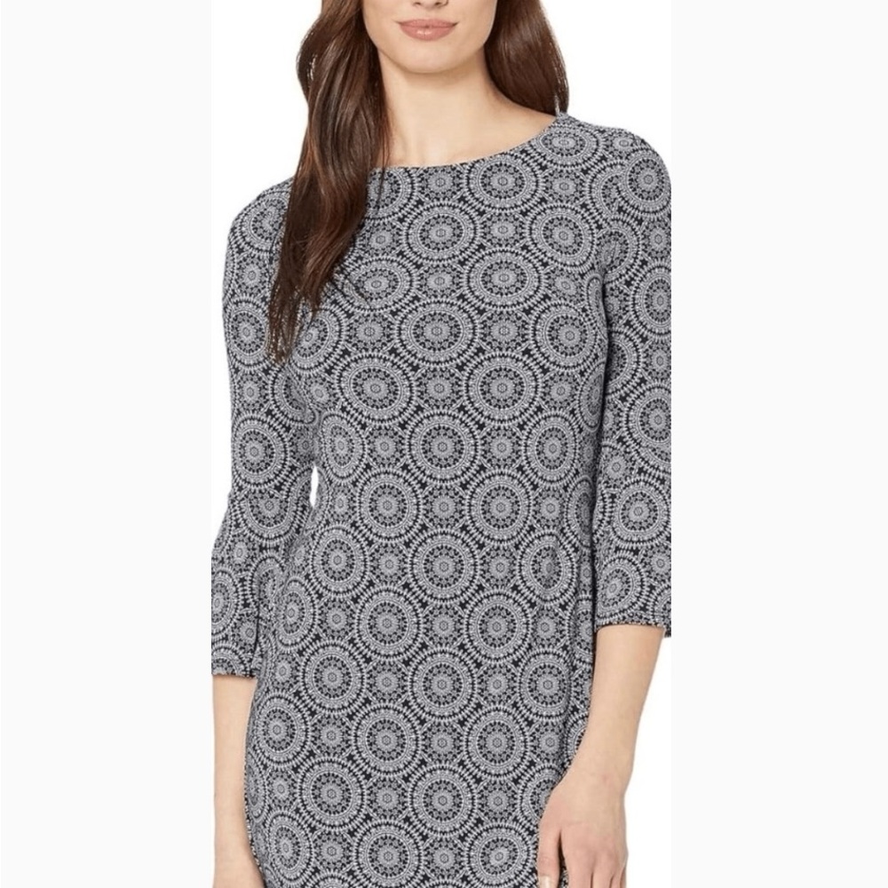 Tommy Hilfiger Women's Jersey Bell Sleeve Flared
Hem Dress, Navy/White Size 12
